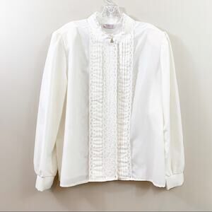 Vintage Lauren Lee Pintuck Floral Embroidered Detail Cream Blouse